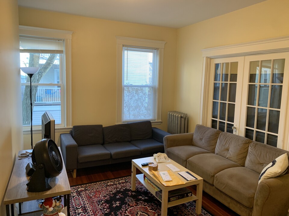 6 Elm St, Unit 3 in Brookline, MA - Building Photo