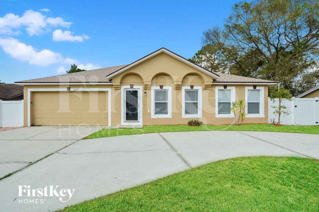 1429 Lodge Terrace in Deltona, FL - Building Photo