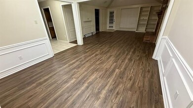 9005 Rodeo Dr in Irving, TX - Building Photo - Building Photo