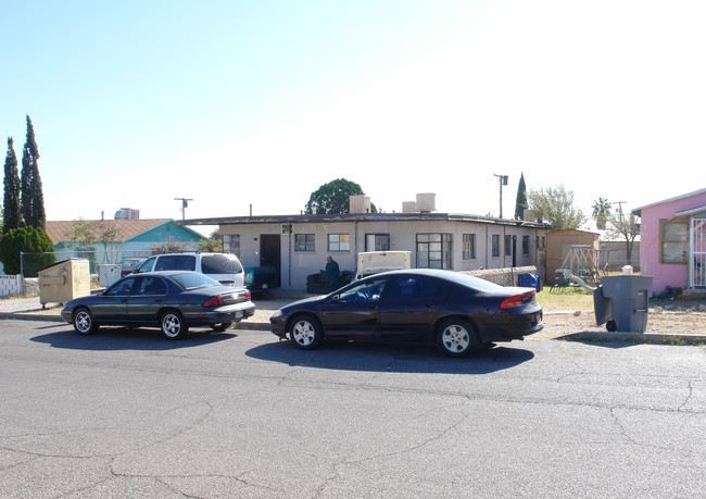 4008 Flory Ave in El Paso, TX - Foto de edificio - Building Photo