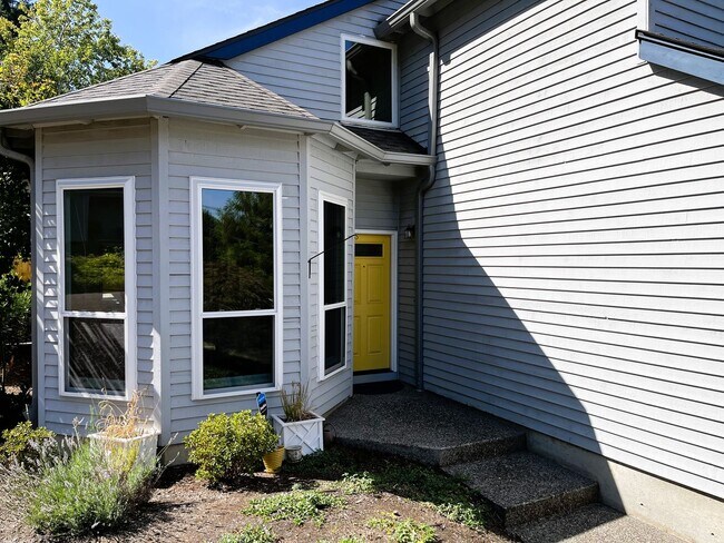 11541 SW 45th Ave in Portland, OR - Building Photo - Building Photo