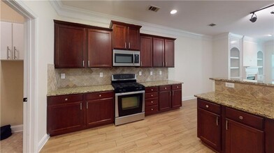 11147 Blackbird Ln in Alpharetta, GA - Foto de edificio - Building Photo