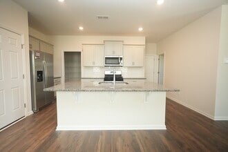 14121 Wilson Mac Ln in Charlotte, NC - Building Photo - Building Photo