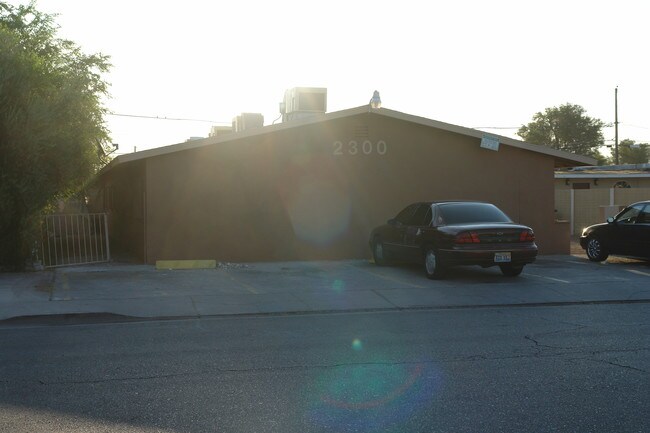 Arrowhead Acres in North Las Vegas, NV - Foto de edificio - Building Photo