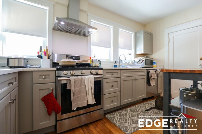 19 Derby Rd in Watertown, MA - Foto de edificio - Building Photo