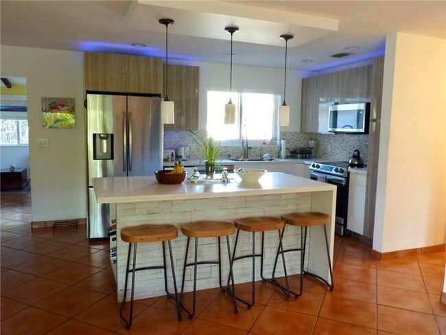 property at 1433 SE 5th Ct