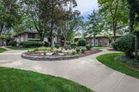 Building Photo - Villager Apartments in Dayton, Ohio