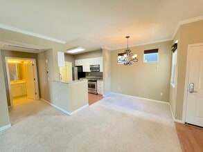 1982 W Bayshore Rd, Unit 129 in East Palo Alto, CA - Building Photo - Building Photo