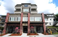 Eastbay Apartments in Seattle, WA - Building Photo - Building Photo