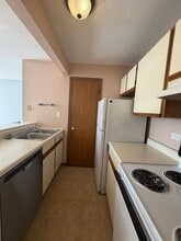 4312 W Shamrock Ln in McHenry, IL - Building Photo - Building Photo
