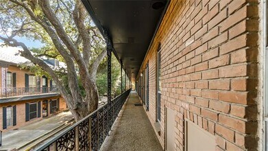 6015 E University Blvd in Dallas, TX - Building Photo - Building Photo