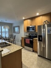 3350 Club Villas Dr in Southport, NC - Foto de edificio - Building Photo