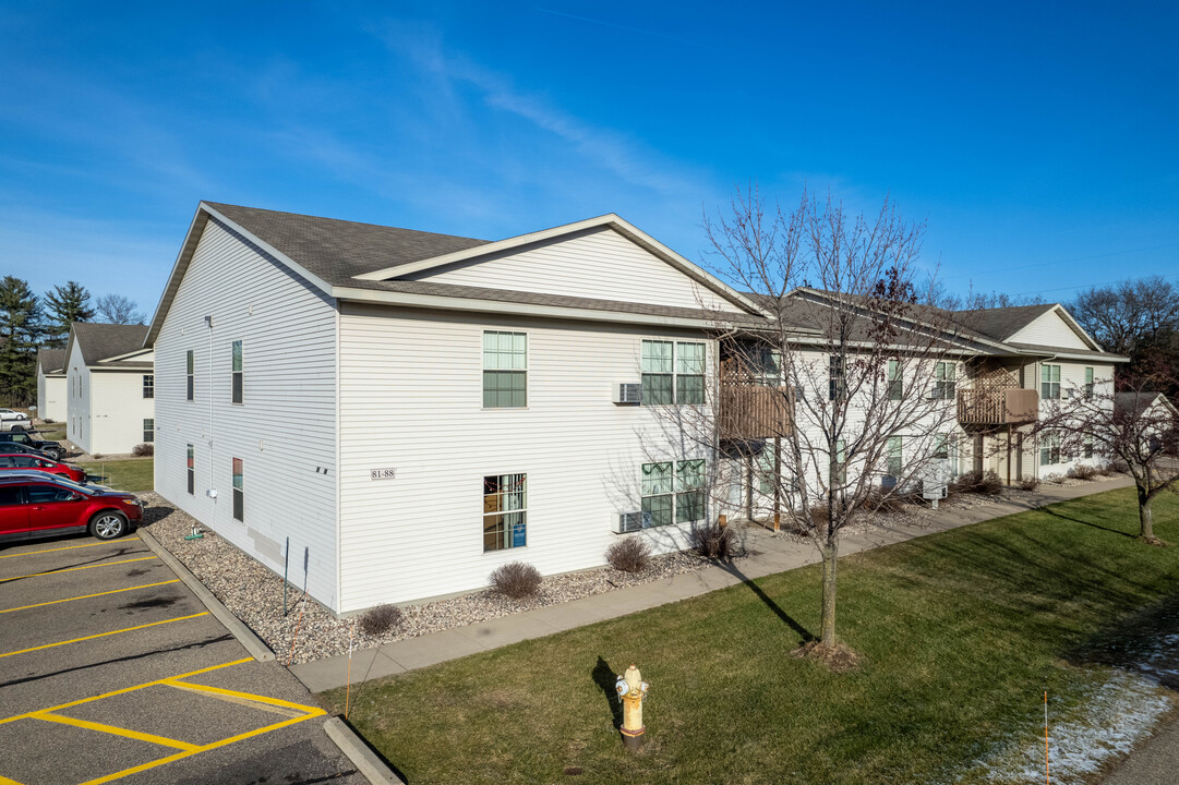 River View Apartments in Stevens Point, WI - Foto de edificio