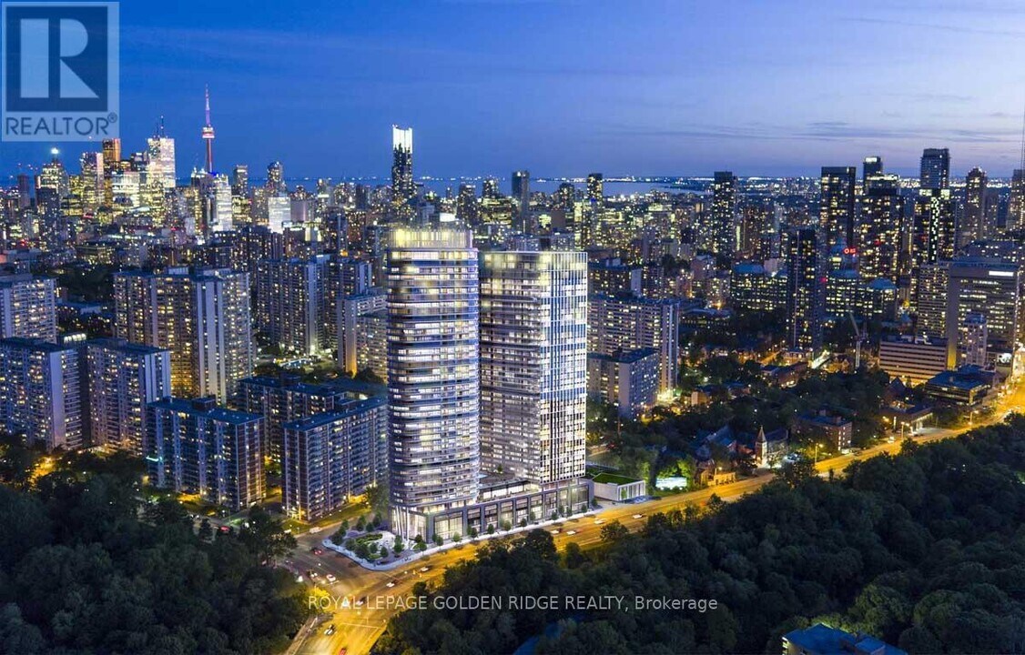 575-1575 Bloor St E in Toronto, ON - Building Photo