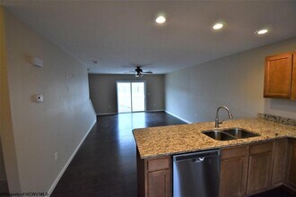 321 Marlowe Cir in Morgantown, WV - Foto de edificio - Building Photo