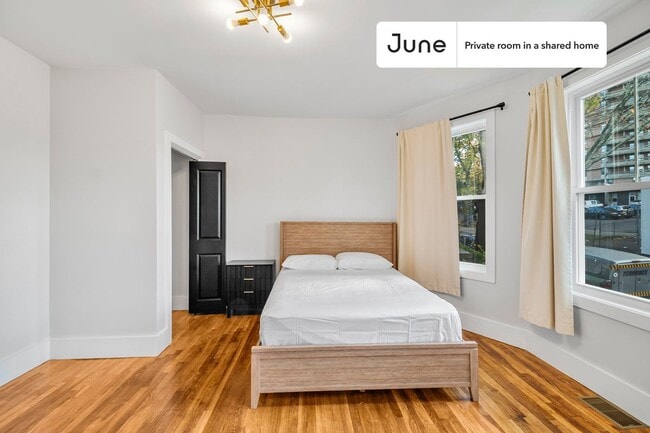 Room in Shared 5 bed/2 bath home in Boston, MA - Building Photo - Building Photo