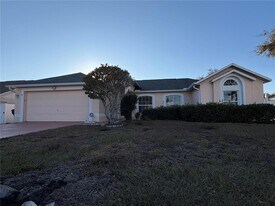 375 Kaila Ct in Ocoee, FL - Building Photo