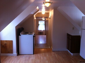 36 Central St in Windsor, VT - Foto de edificio - Building Photo