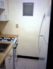 77 W 55th St in New York, NY - Foto de edificio - Building Photo