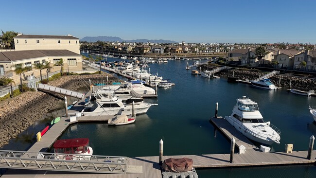 4372 Tradewinds Dr in Oxnard, CA - Building Photo - Building Photo