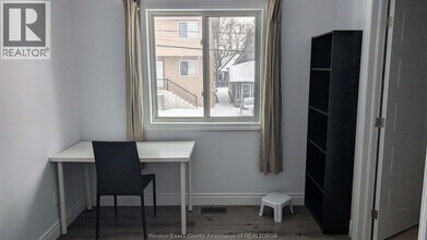 475 Josephine Ave in Windsor, ON - Foto de edificio - Building Photo