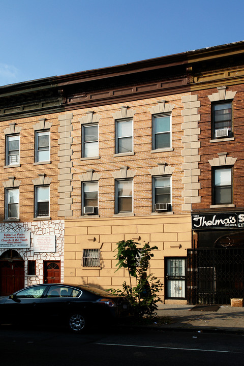 1072 Nostrand Ave in Brooklyn, NY - Foto de edificio