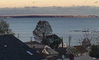 19 Crest Ave, Unit West Haven / West Shore in West Haven, CT - Building Photo