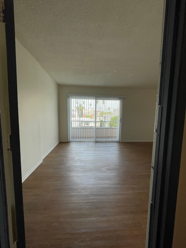 946 Arapahoe St in Los Angeles, CA - Building Photo - Building Photo