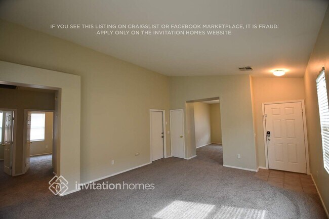 7002 S 40th Ln in Phoenix, AZ - Building Photo - Building Photo