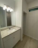 3503 SW 8th Pl in Cape Coral, FL - Building Photo