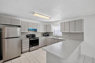 4782 NW Flagler Terrace in Miami, FL - Building Photo - Building Photo