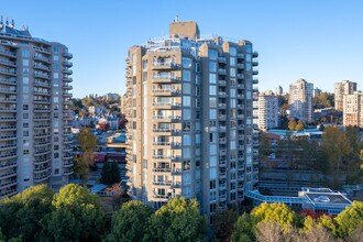 Anchor Pointe in New Westminster, BC - Building Photo - Building Photo