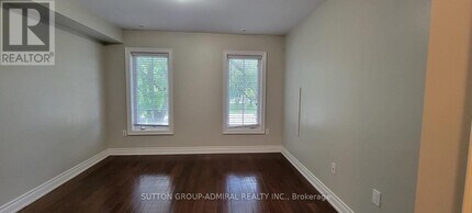 2120 Bayview Ave in Toronto, ON - Building Photo - Building Photo