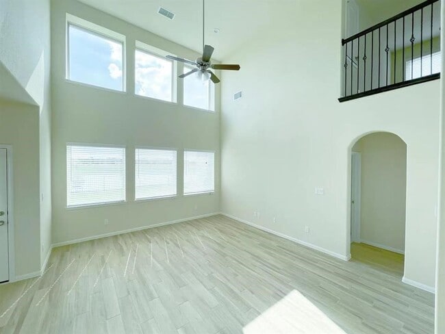 property at 4403 Silvergrass Ln