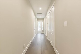 15 Thorpe Ln in Spring, TX - Building Photo - Building Photo