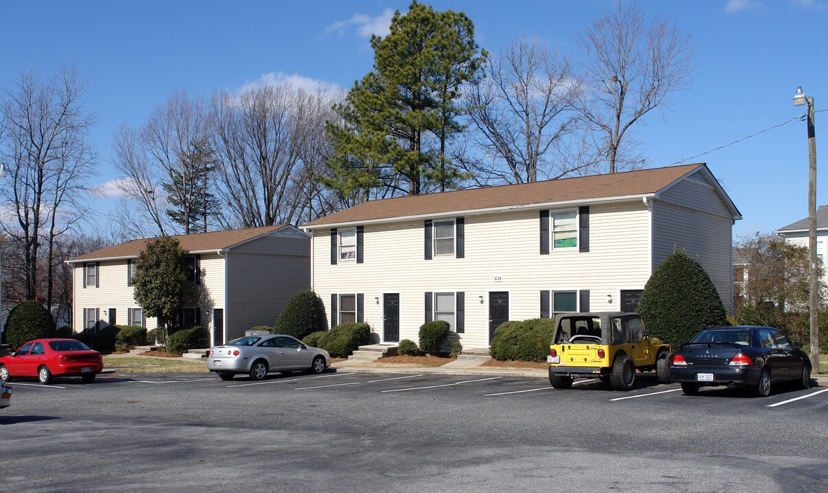 1620 Spring Garden St in Greensboro, NC - Building Photo