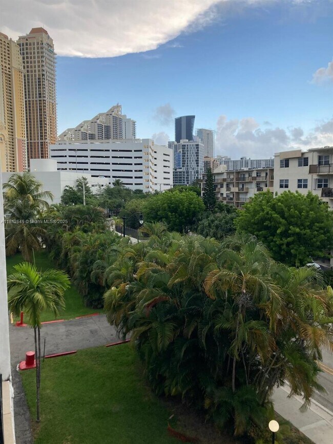 property at 18100 Atlantic Blvd
