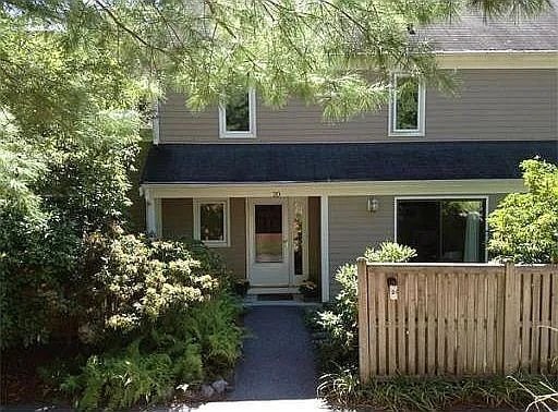 property at 20 Drummer Boy Way