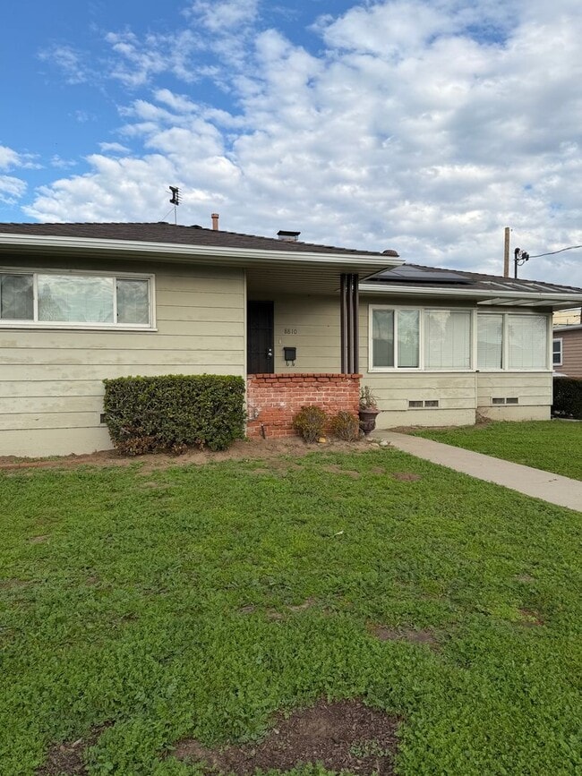 8810 Jefferson Ave in La Mesa, CA - Building Photo - Building Photo