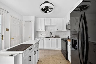 3403 Hillstone Dr in Sugar Land, TX - Building Photo - Building Photo