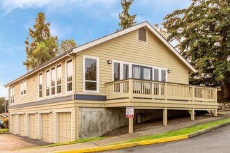 Lawn Courte Apartments in Tacoma, WA - Foto de edificio - Building Photo