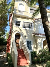 421 Bayfront Dr in Boynton Beach, FL - Building Photo - Building Photo