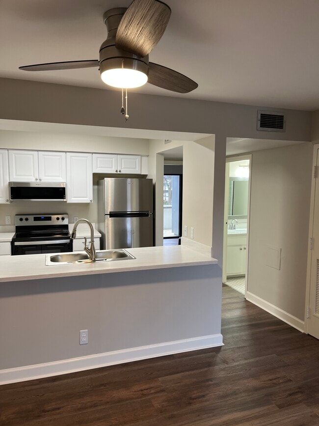 2125 Blakemore Ave, Unit B-1, Unit B-1