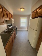 23078 Rosalind Ave in Eastpointe, MI - Building Photo - Building Photo