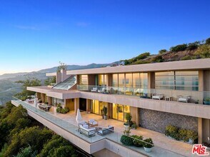 27316 Winding Way in Malibu, CA - Building Photo - Building Photo