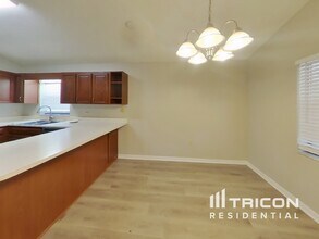 2715 Wilder Park Dr in Plant City, FL - Foto de edificio - Building Photo