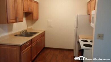 1711 Northway Dr in North Mankato, MN - Building Photo - Building Photo