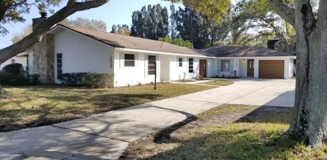 10548 86th Ave in Seminole, FL - Building Photo - Building Photo