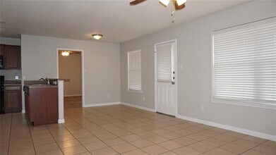 10037 Quail Glen Dr in Fort Worth, TX - Building Photo - Building Photo