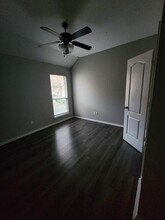 633 Grayson Ln in Lake Dallas, TX - Building Photo - Building Photo